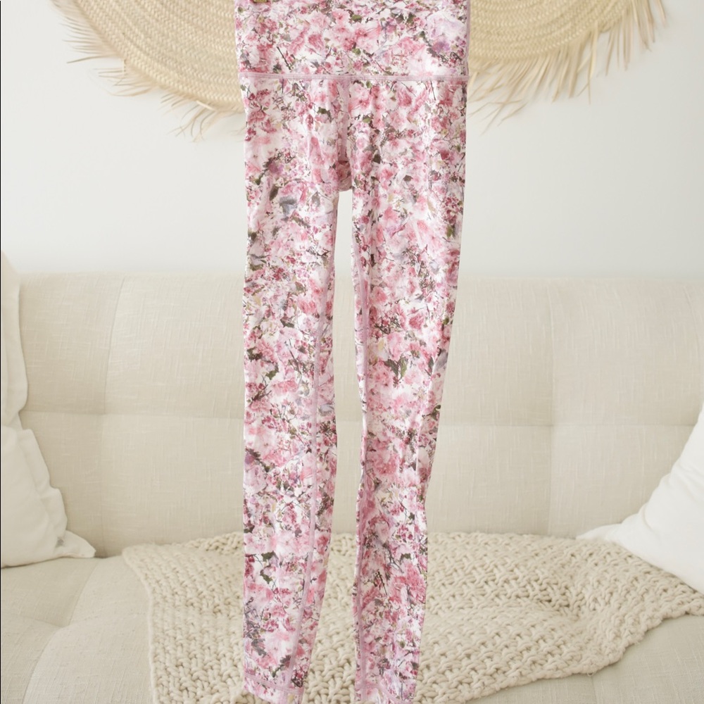 Luluemon floral leggings